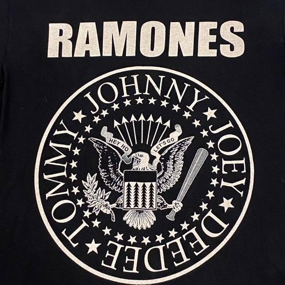 Vintage Ramones Shirt 2006 Black Graphic 1 2 3 4 Label Tee - Picture 2 of 8